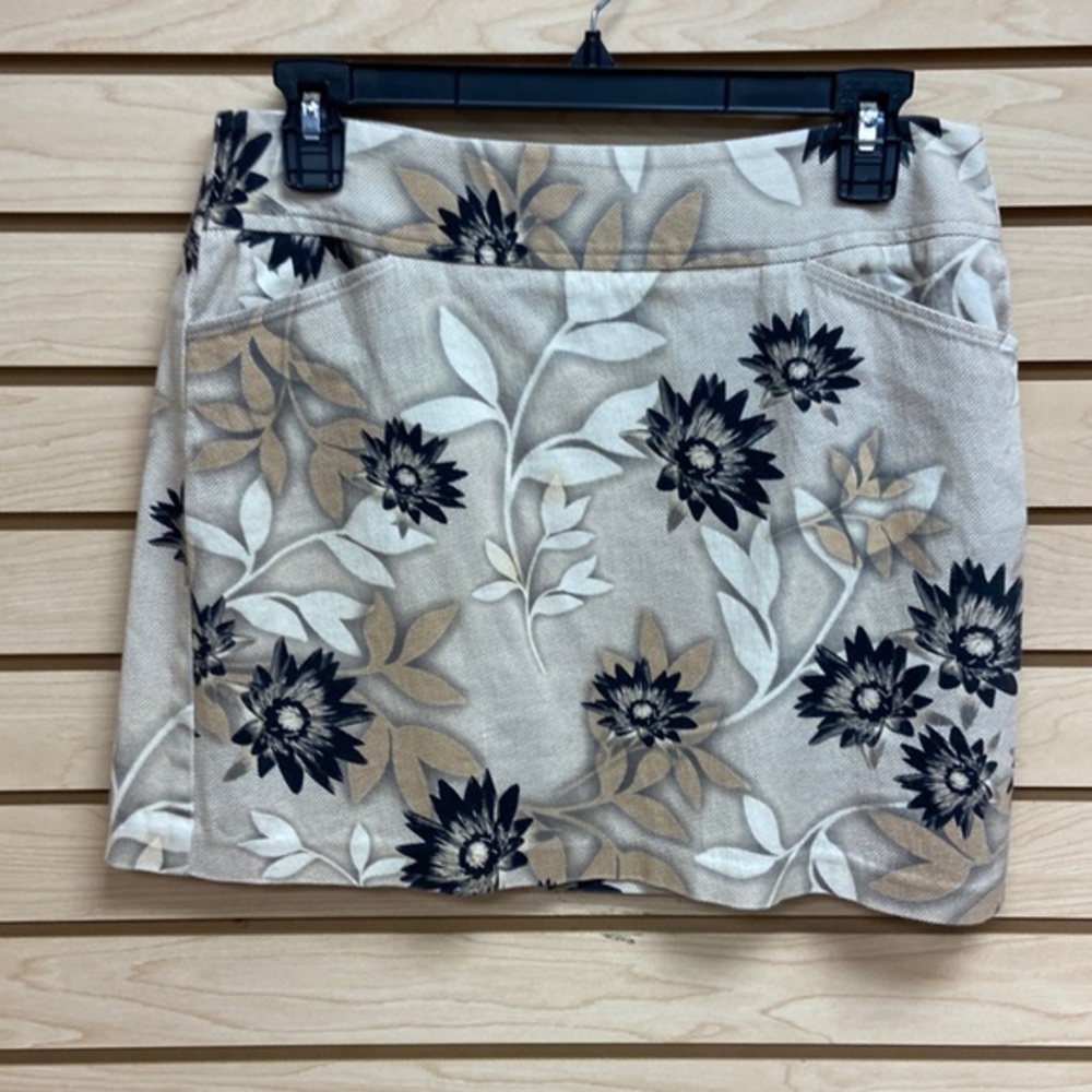 Parameter women fashionable skirt USA Size 8